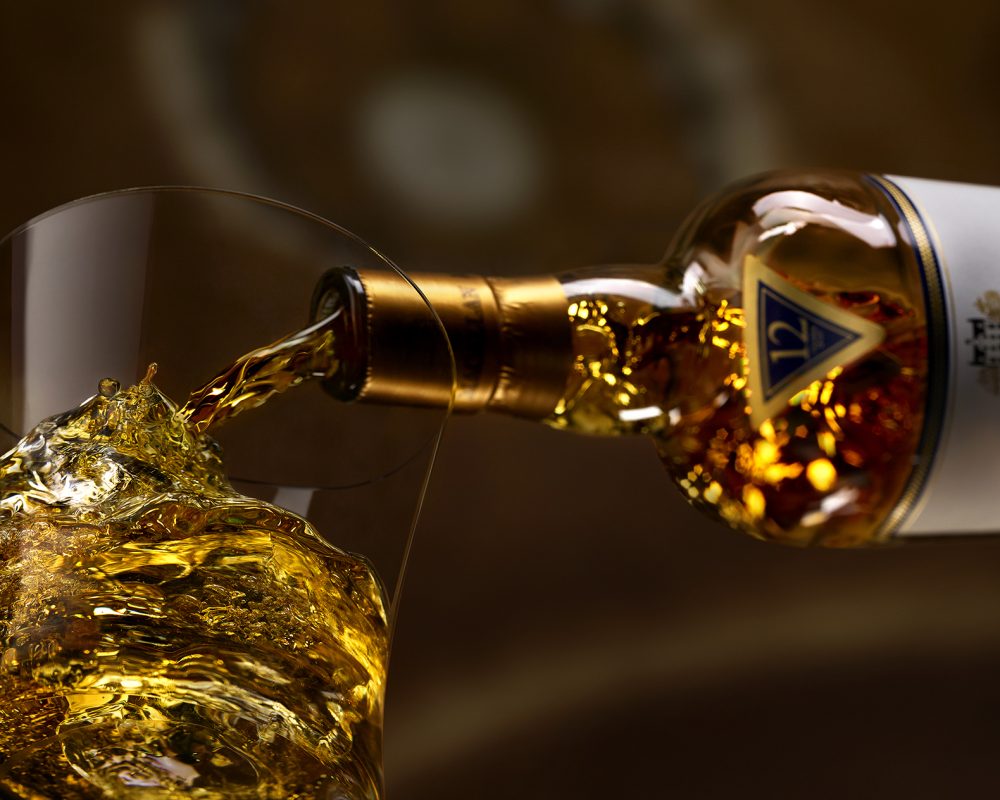 Macallan pouring photo by Jens Johnson Photography. Premium food, beverage, and product photography for Connecticut and New York.